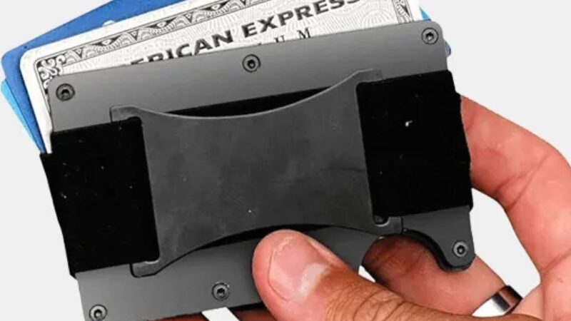 Pregled trendov peňaženiek na karty